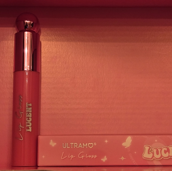 Lipgloss - Picture 1 of 6